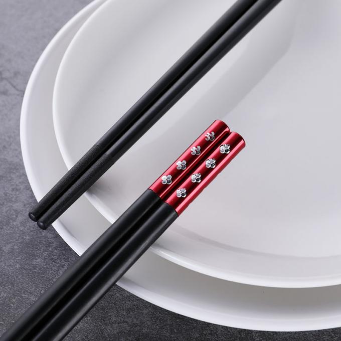 Επαναχρησιμοποιήσιμη εξατομικευμένη μαύρη Chopsticks κραμάτων τρυπανιών δαμάσκηνων πλαστική SGS πιστοποίηση 3
