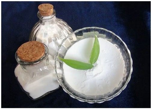 Καλή τιμή. Συστατικό πλαστικής πρώτης ύλης για το σκεύη σε απευθείας σύνδεση